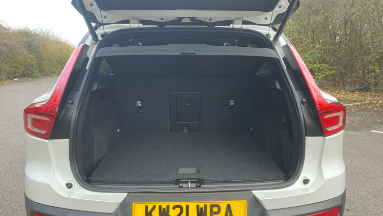 Volvo Xc40 1.5 T3 [163] R DESIGN 5dr Petrol Estate